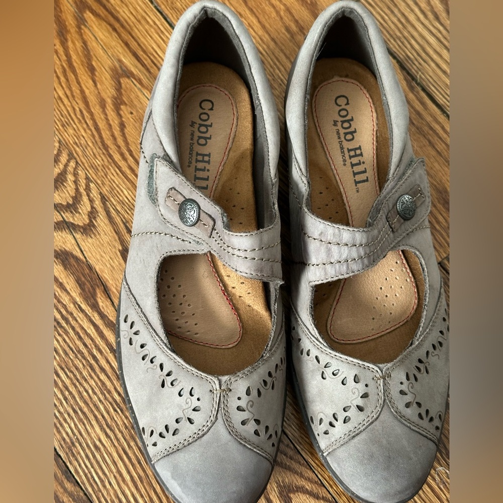 Cobb Hill by New Balance Women's Gray Perforated Mary Jane Flats